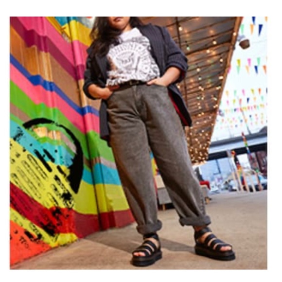 Dr Martens NWOT Black Blaire Hyrdro Leather Platform Strap Sandals. - Picture 2 of 14